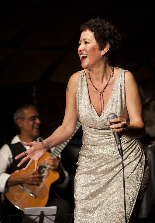 Sängerin beim Live-Konzert